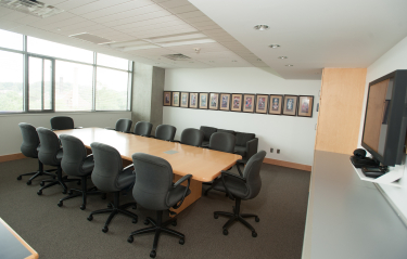 Pryz conference room with conference table